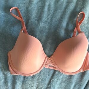 Gap body favorite t-shirt bra, 34C, good condition